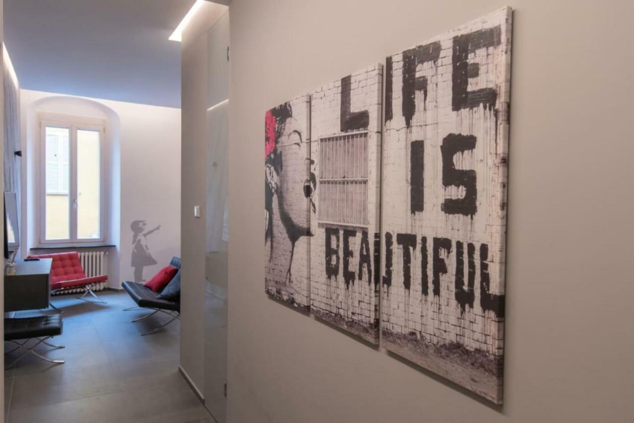 Banksy - Arte In Centro Citta Apartman Parma Kültér fotó