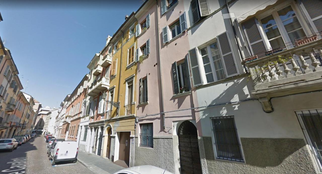 Banksy - Arte In Centro Citta Apartman Parma Kültér fotó
